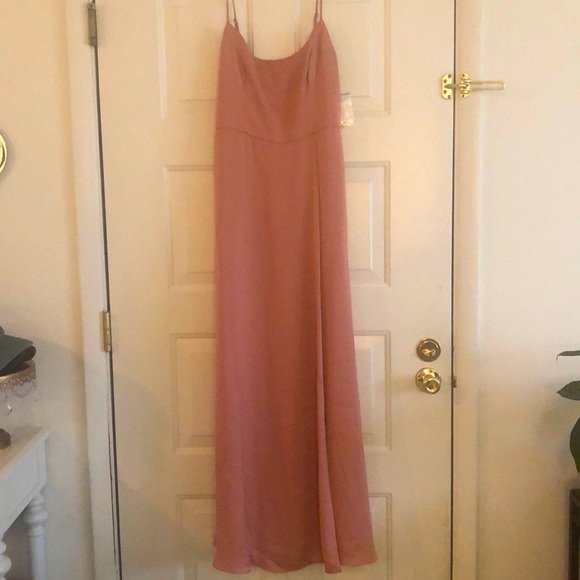 NWT David’s bridal long scoop neck spag dress